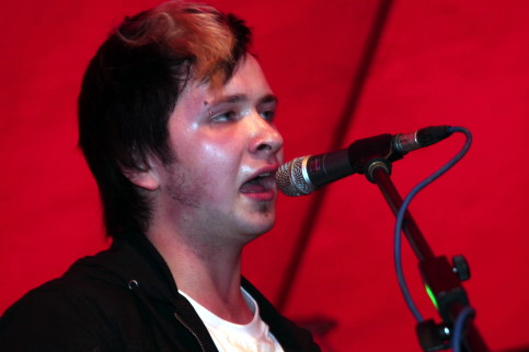 Fake Tapes (CZ) 5. Mighty Sounds Festival - Band Zone Stage - Olsi bei Tabor, CZ - 18. Juli 2009 (6).JPG